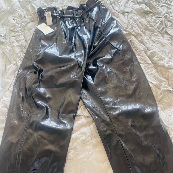 Aritzia / High rise Trouser / Vegan Leather / Size Large - Picture 1 of 2